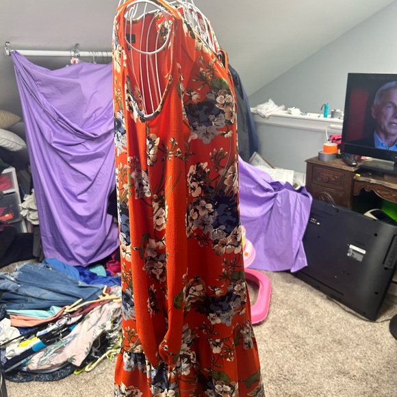 BE by Chetta brand. Long sleeve with cold shoulder. Ties in front. Size 8 dress - Picture 4 of 6